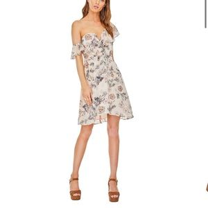 ASTR The Label Libby Floral Mini Dress NWT Dusty Blush Pink Large